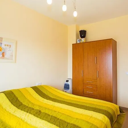 Holiday home Rossinyols *